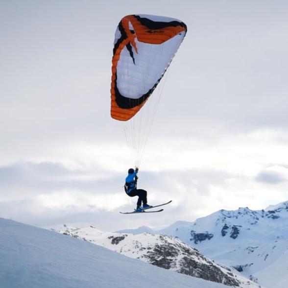 Sport aérien à Val d'Isère