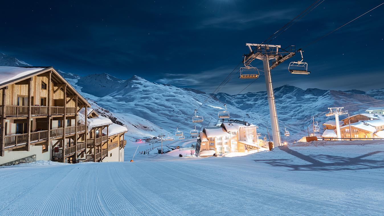 Résidence Montana Plein Sud vue de nuit ski aux pieds